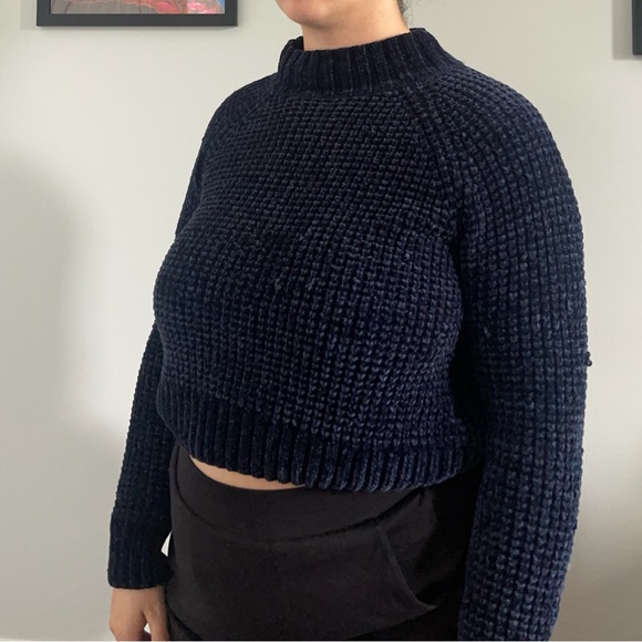 H&M Sweaters - H&M Navy Blue Cropped Sweater